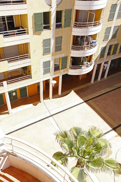 Appartement 3 Personnes Avec Coin Nuit Avec Terrasse Et Parking Quartier Du Port De Nice Rum bild