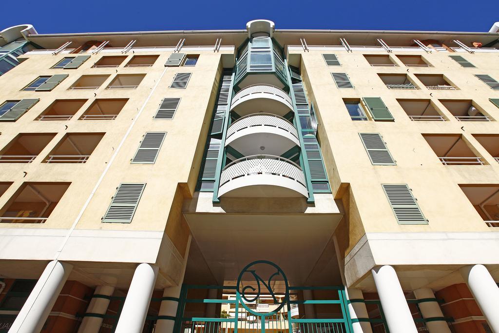 Appartement 3 Personnes Avec Coin Nuit Avec Terrasse Et Parking Quartier Du Port De Nice Rum bild