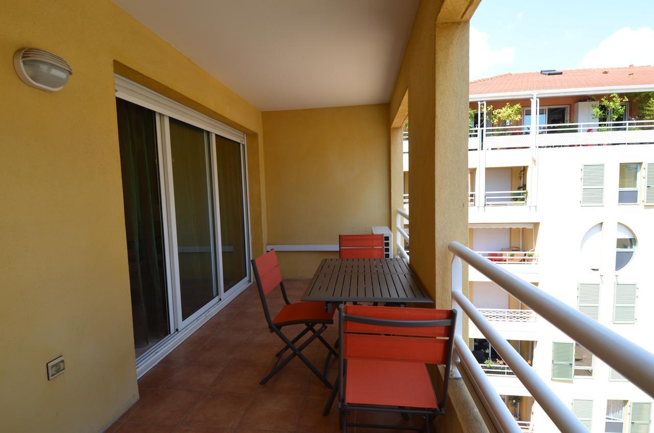 Appartement 3 Personnes Avec Coin Nuit Avec Terrasse Et Parking Quartier Du Port De Nice Exteriör bild