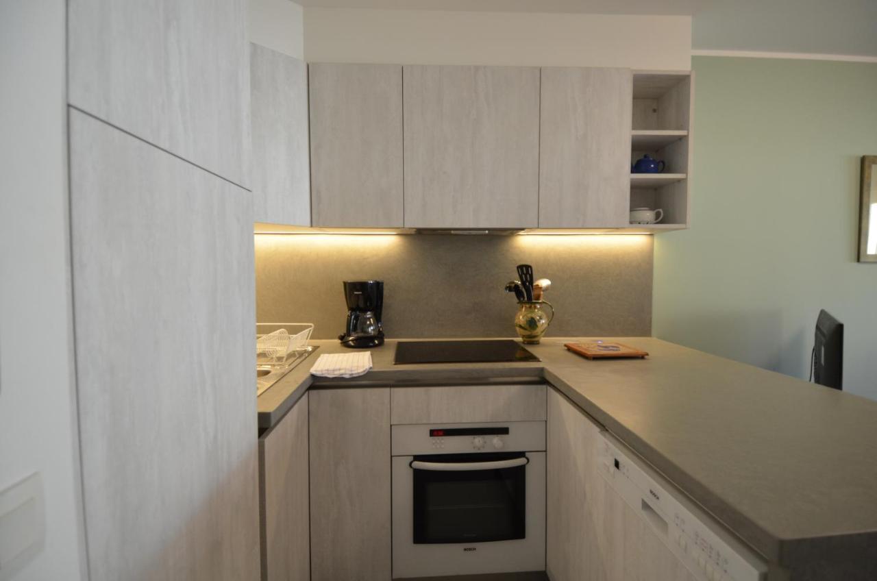 Appartement 3 Personnes Avec Coin Nuit Avec Terrasse Et Parking Quartier Du Port De Nice Exteriör bild